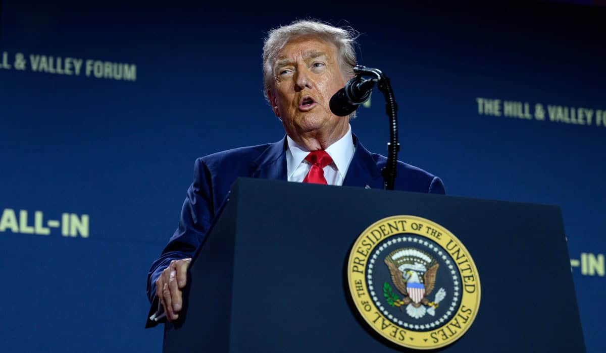 Trump autoriza operaciones secretas de la CIA en Venezuela