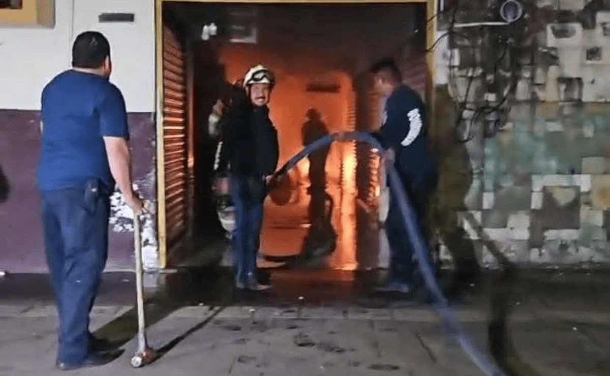 Incendio en Mercado Juan Escutia de Tepic: Más de 100 Locales Afectados