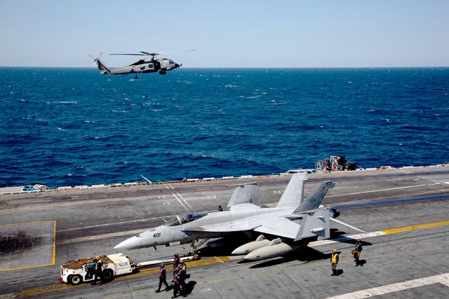 Dos aeronaves de la Marina de EE. UU. se estrellan en Mar de China