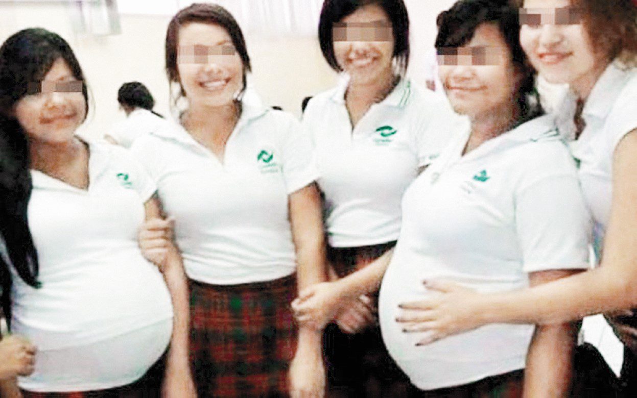 Cobatab: 46 alumnas embarazadas y alza histórica en Tabasco