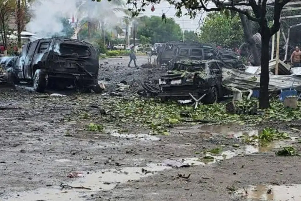 Coche bomba estalla en Coahuayana, Michoacán: Un muerto y diez heridos tras ataque a Policía Comunitaria