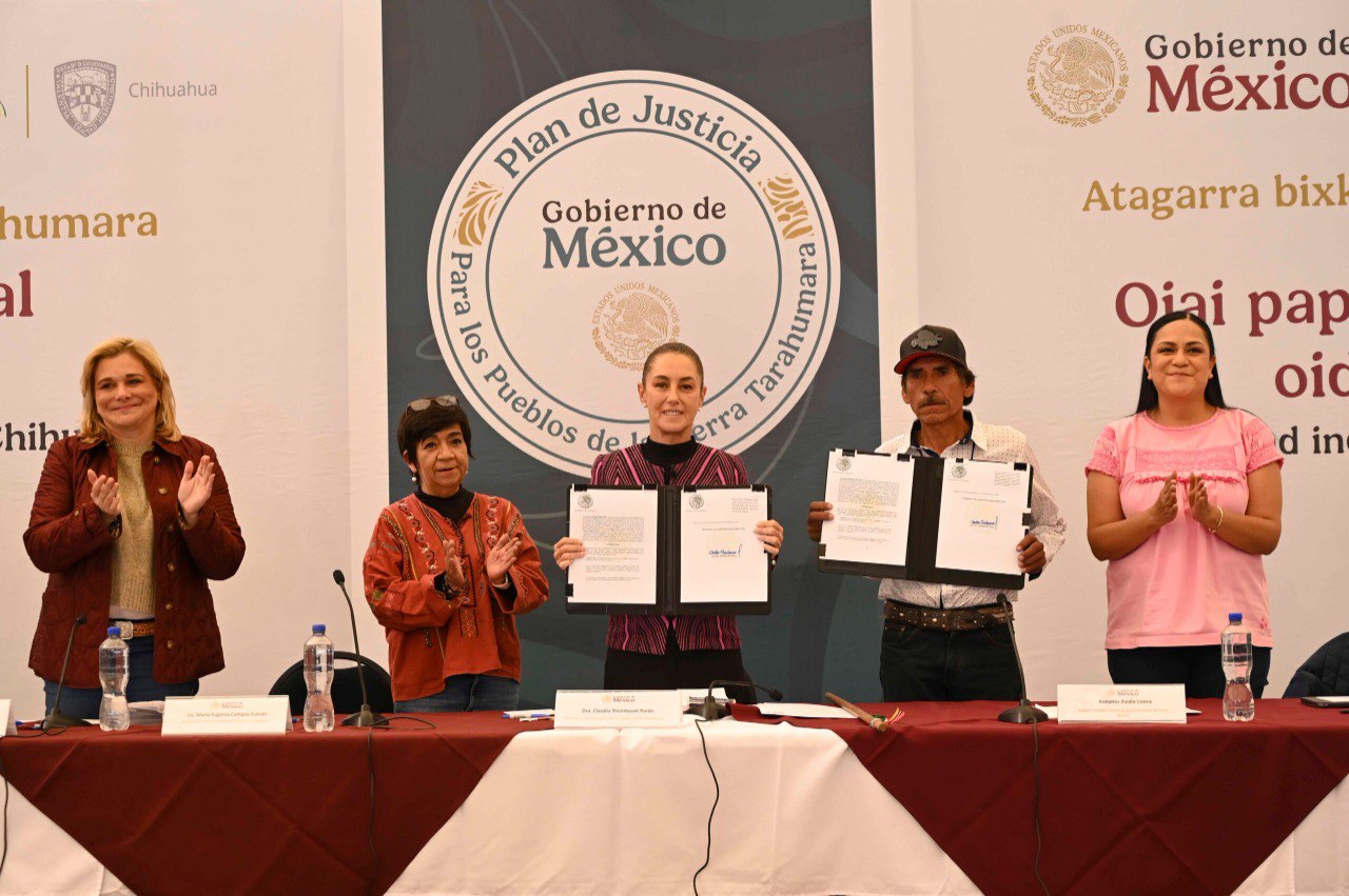 Sheinbaum restituye 3 mil hectáreas a pueblos originarios
