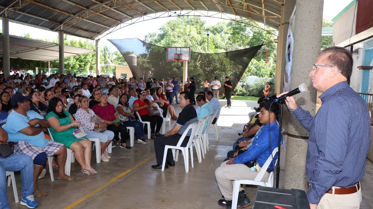 Fgr imparte pláticas de prevención del delito en Nacajuca