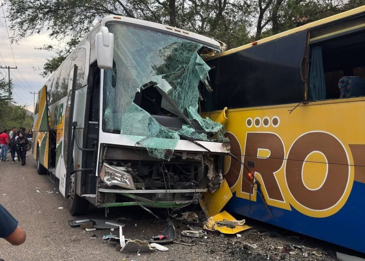 Tres muertos en choque de autobuses en Guerrero: Tlapa-Puebla