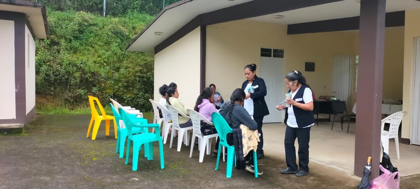 Refuerzan vacunación COVID-19 e influenza en Juxtlahuaca