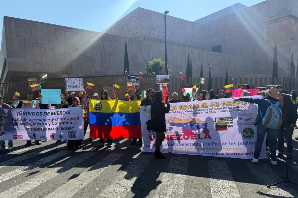 México emite alerta de viaje y pide evitar Venezuela