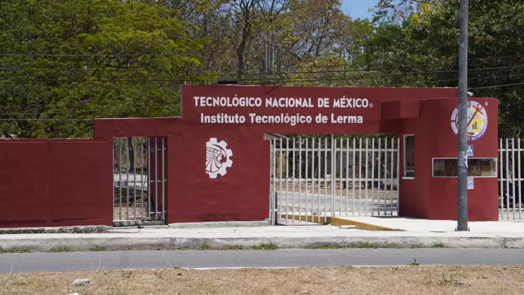 Conflicto laboral en Campeche: trabajadores exigen pagos y prestaciones