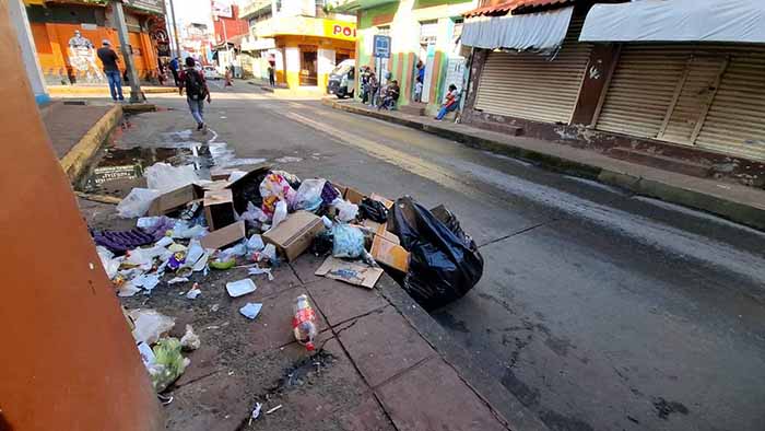 Tapachula: Tiran basura en puntos prohibidos pese a incendio