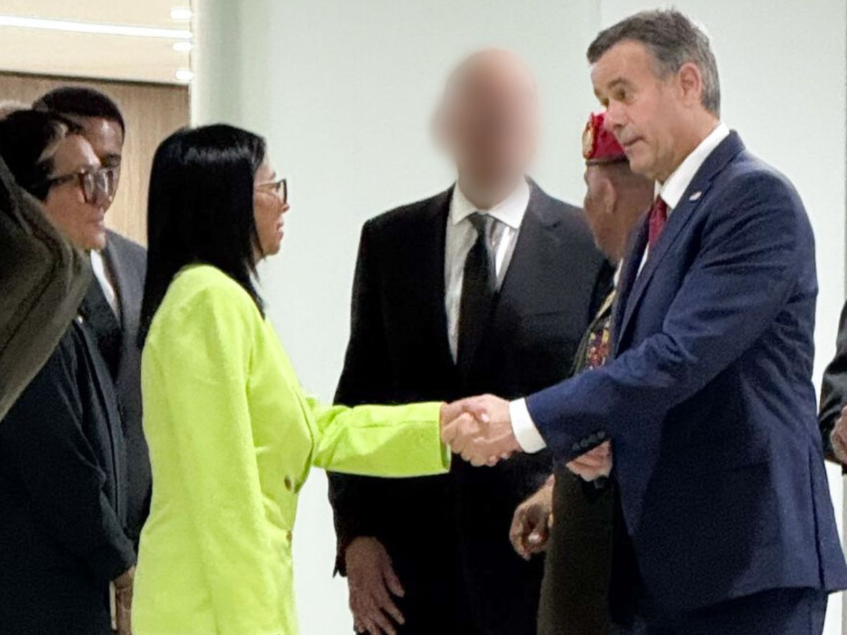 Jefe de la CIA visita caracas: inteligencia y estabilidad económica