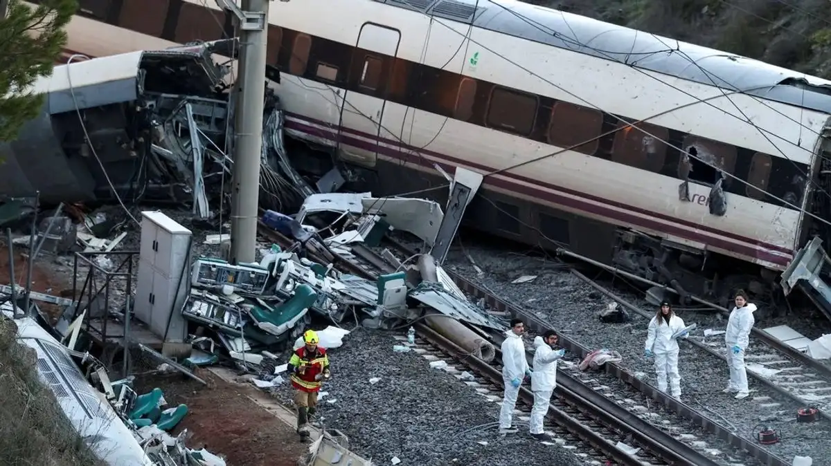 Accidente de tren de alta velocidad en córdoba deja 39 muertos