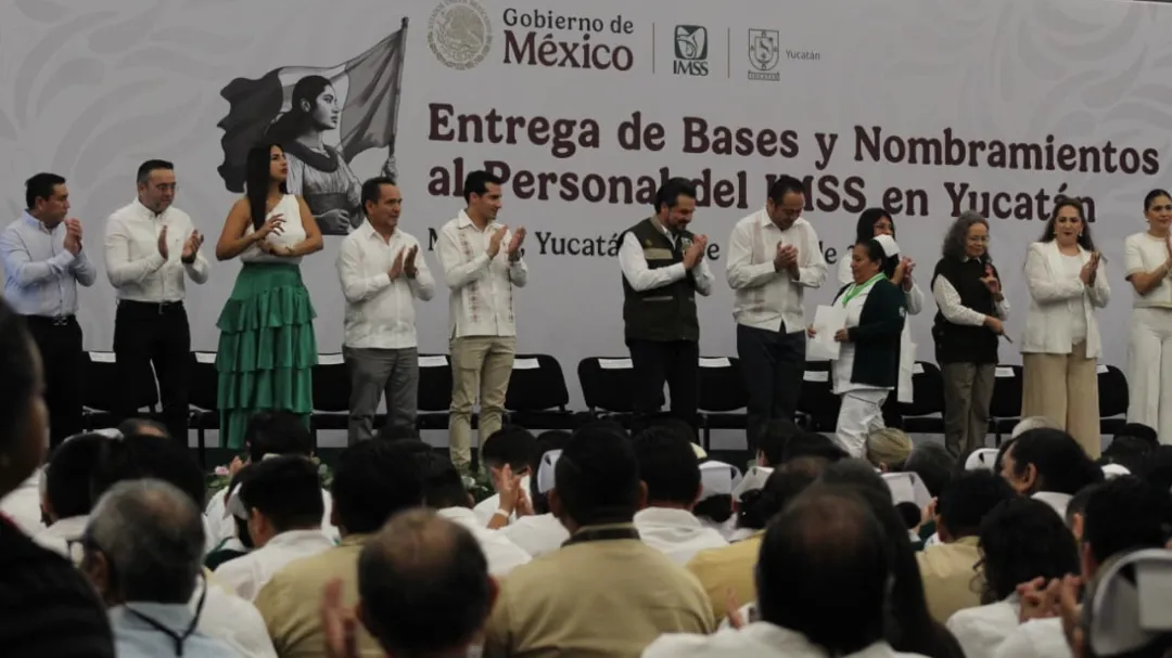 IMSS entrega 118 bases laborales a personal de salud en Yucatán