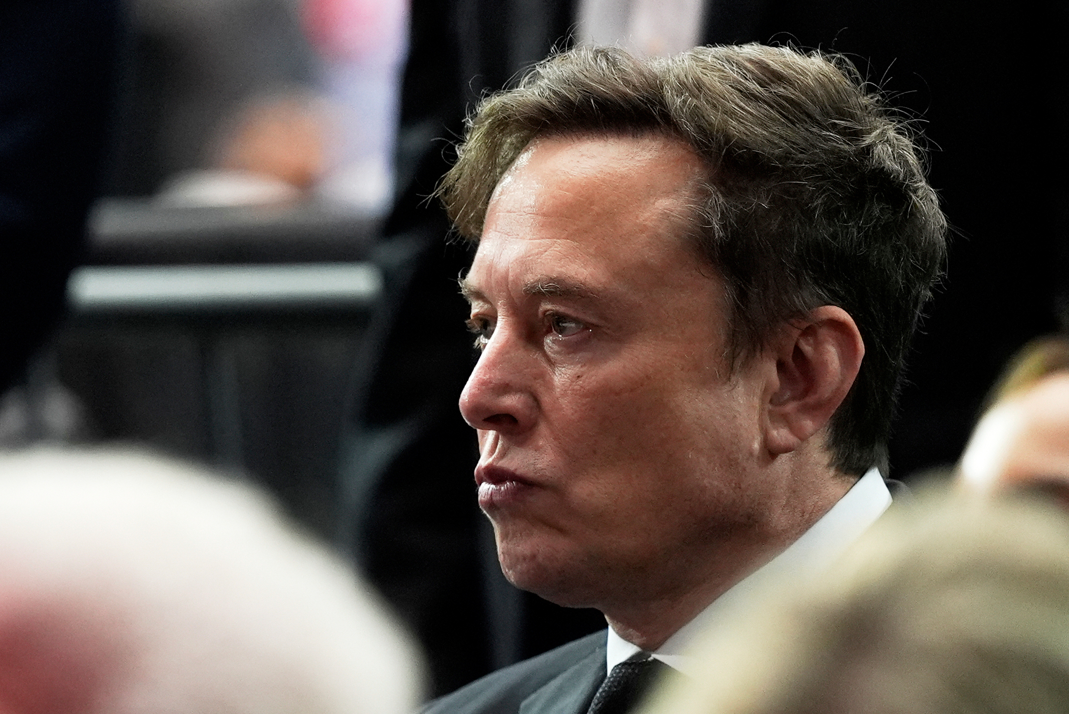 Fiscalía de París cita a Elon Musk por sesgos y contenido ilegal en X