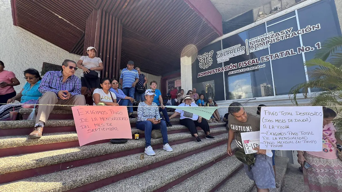 Protesta de Jubilados y Pensionados en Acapulco por Pagos Atrasados