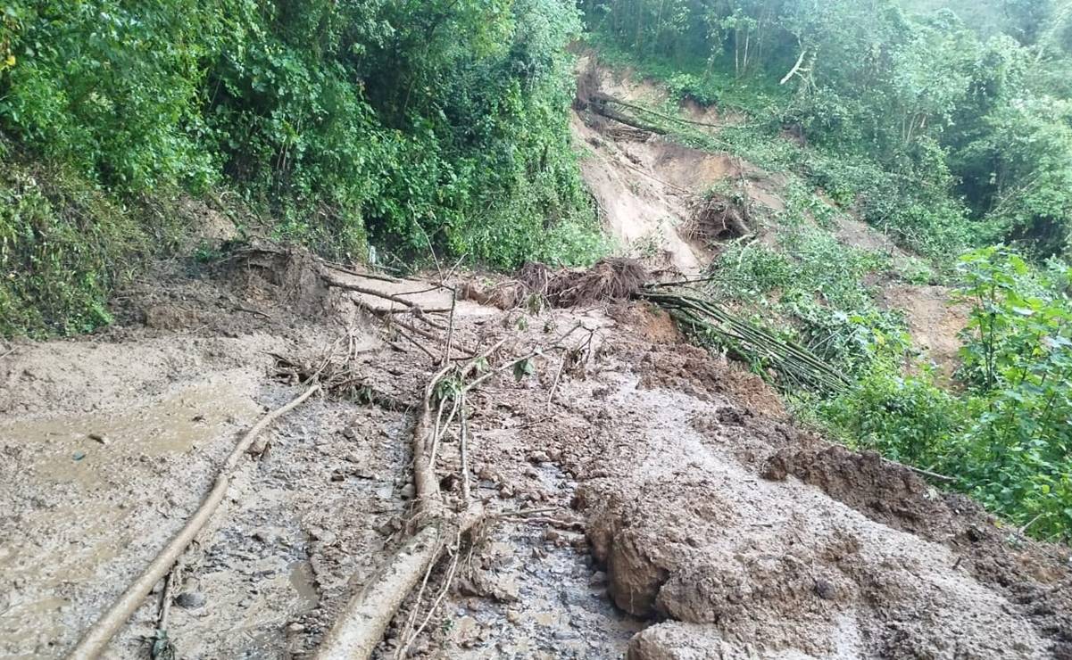 Derrumbe bloquea Guadalupe Buenavista en Oaxaca tras fuertes lluvias