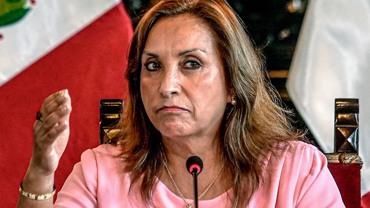Congreso de Perú destituye a Dina Boluarte por incapacidad moral
