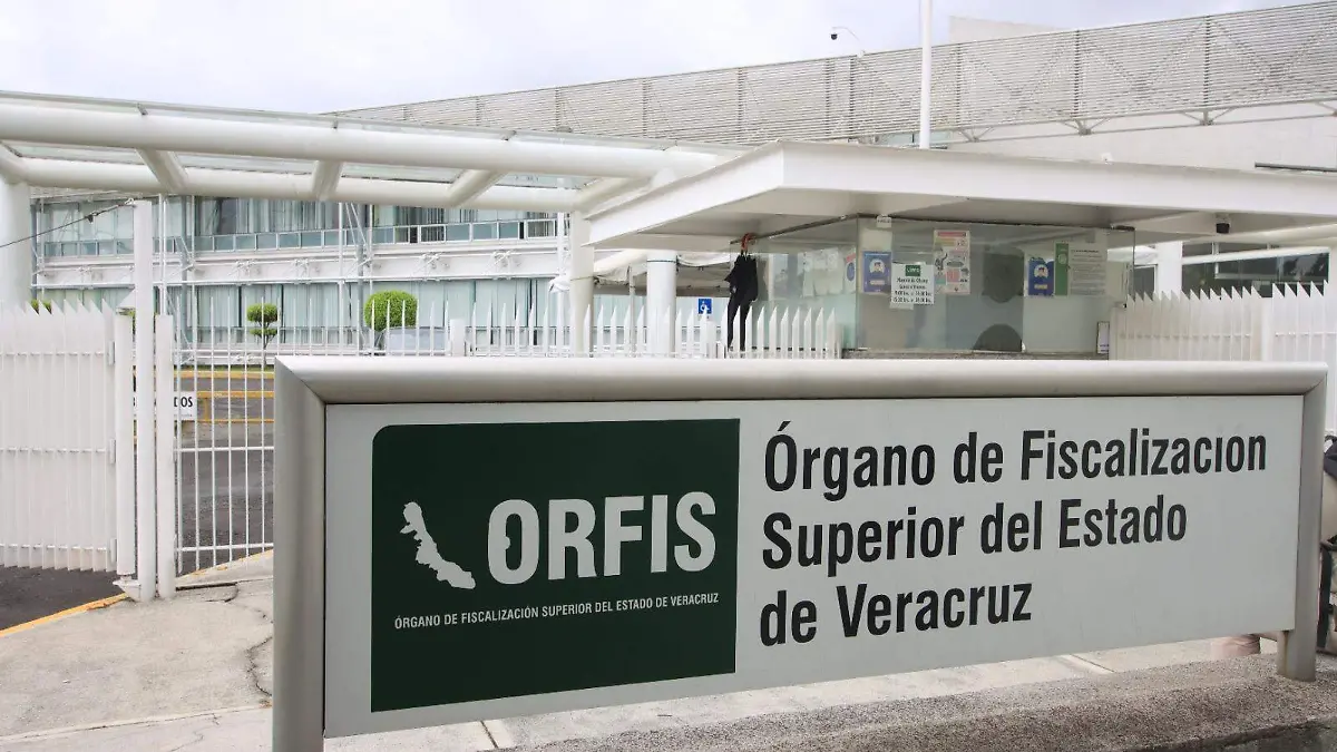 Orfis capacita a 212 alcaldes electos de Veracruz en rendición de cuentas